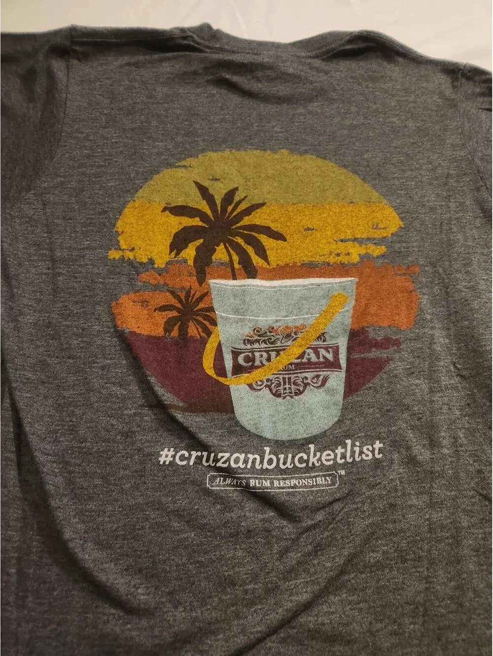 Grey Cruzan I heart Run Shirt. Women's Size Small. No brand. Good condition - Picture 5 of 5